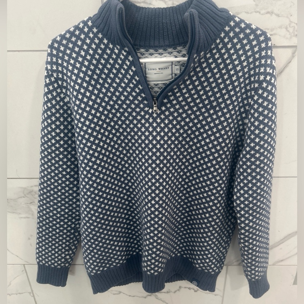 Long Wharf Navy and White Men's Sweater Size Small
